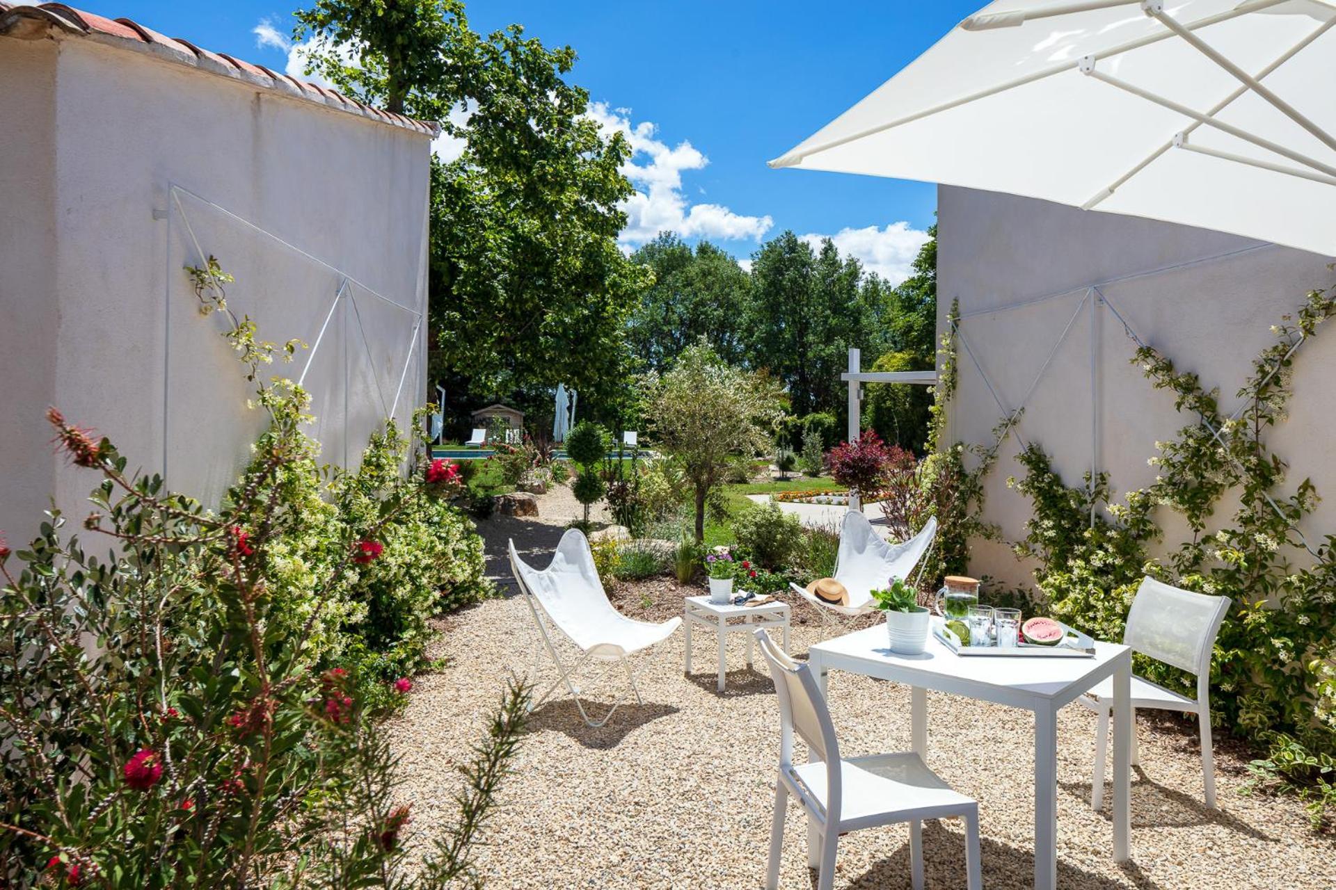 Отель La Bastide De Damien, 5 Clefs Demeure D'Exception Et Table Remarquable Dans Le Guide Teritoria, Jacuzzi Privatif, Cuisine Etoilee Dominique Frerard Экс-ан-Прованс Экстерьер фото